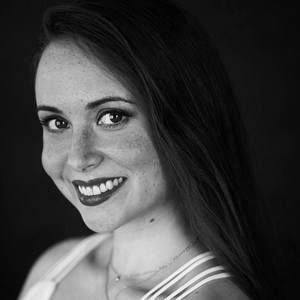 Meet your Posher, Mia